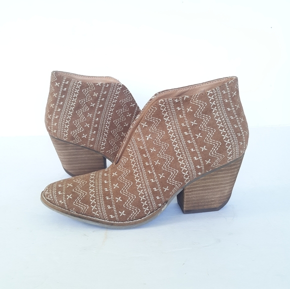 Amuse Society  x Matisse Cruz Ankle Boots - Picture 2 of 7